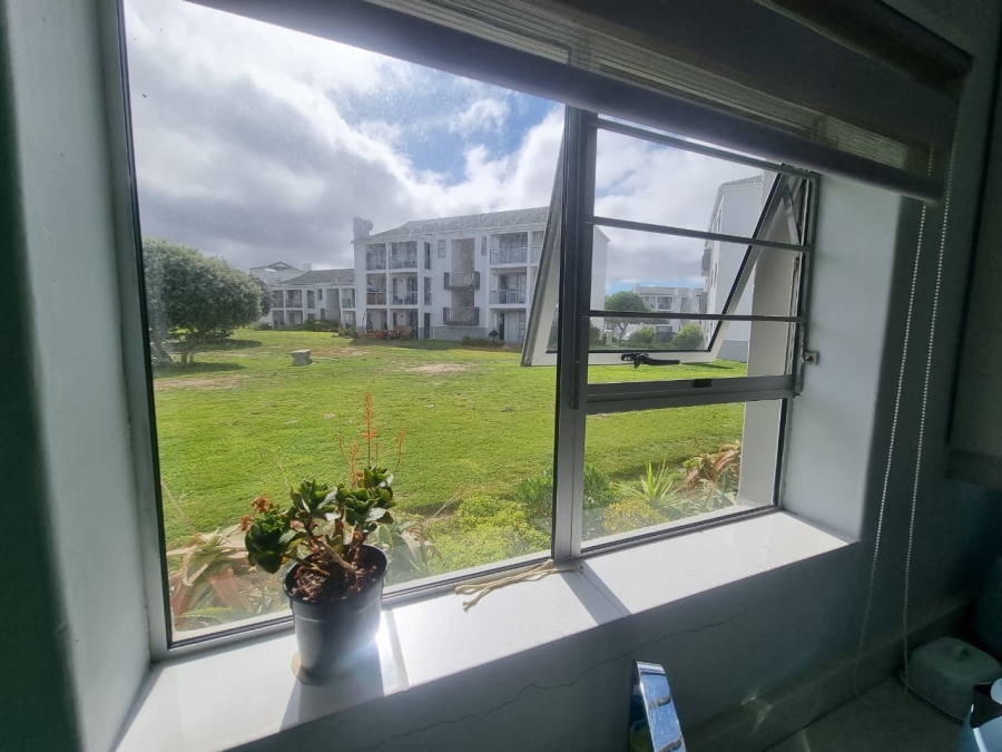 To Let 2 Bedroom Property for Rent in Big Bay Western Cape